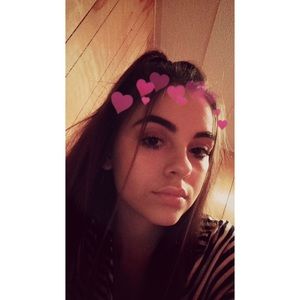 Meet your Posher, Ashleigh